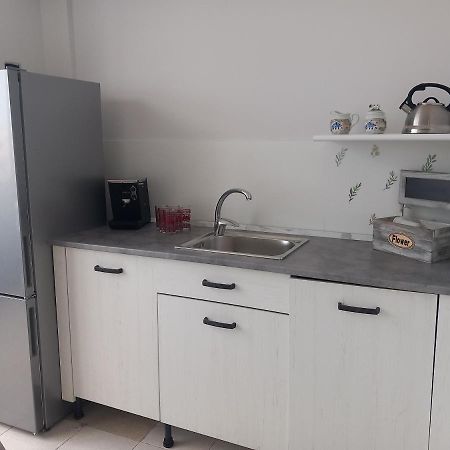 Ale Apartament Villa Palermo Bagian luar foto