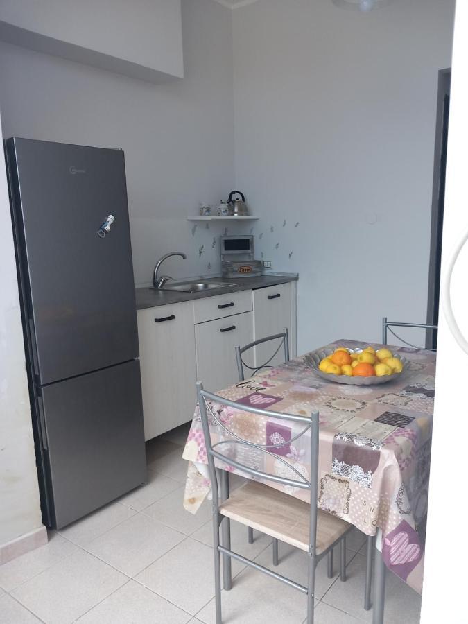 Ale Apartament Villa Palermo Bagian luar foto